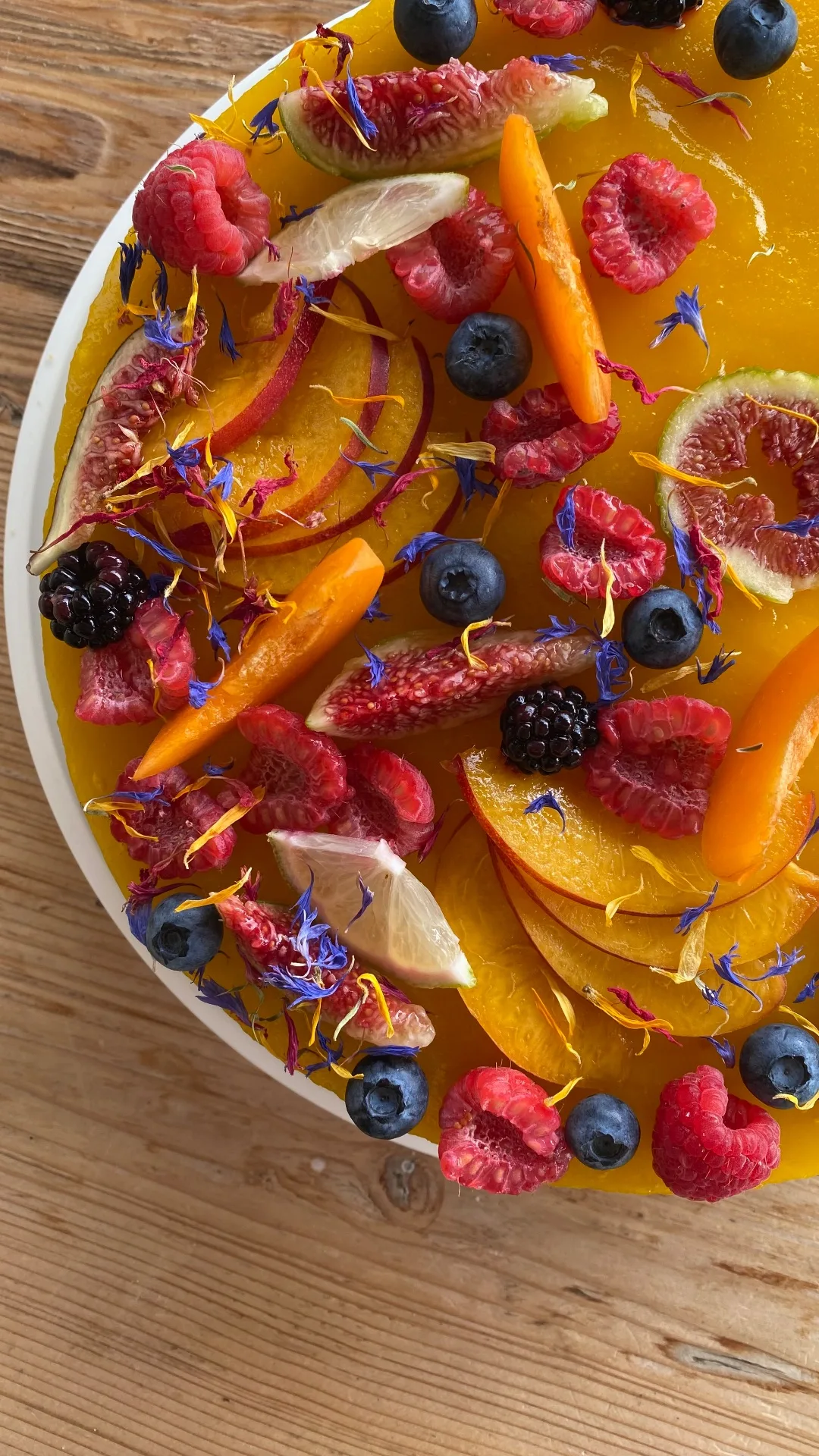 Cheesecake con coulis di mango