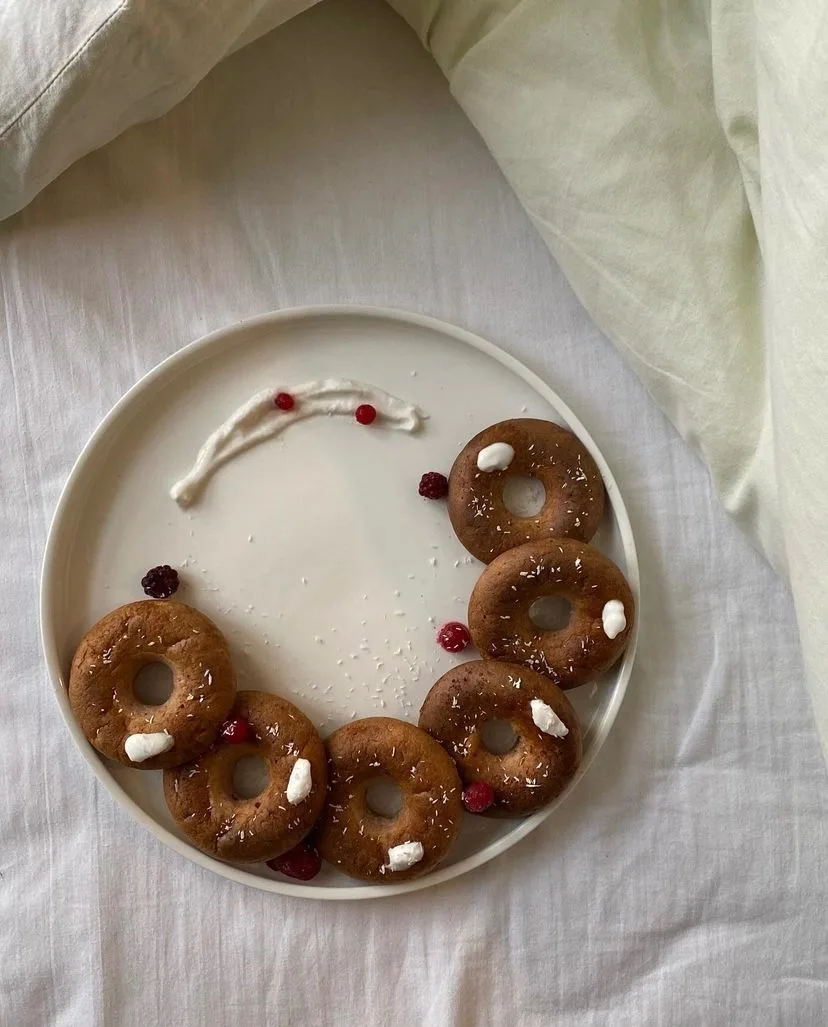 Ciambelle fragole e cocco